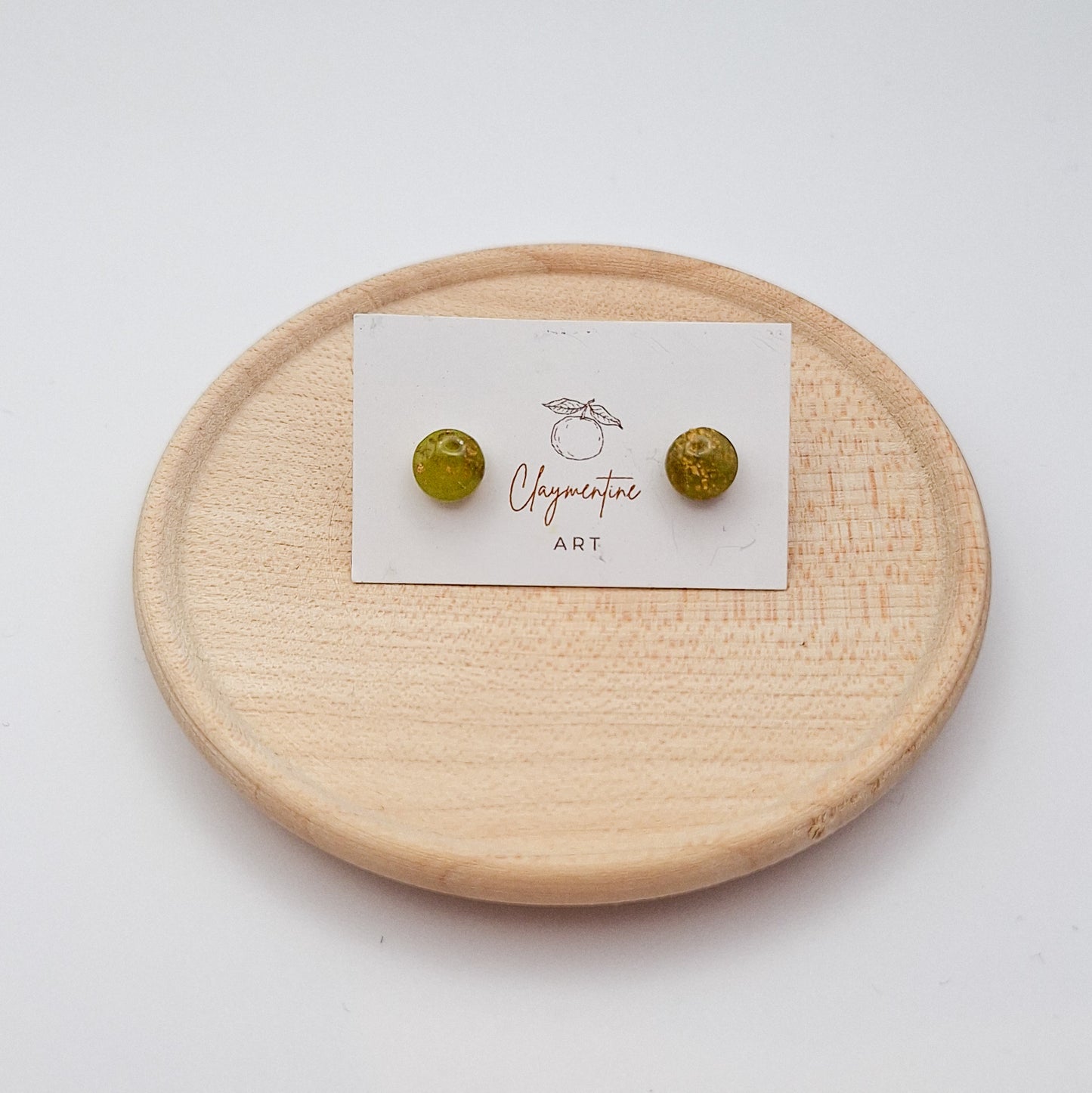 Simple Round Studs